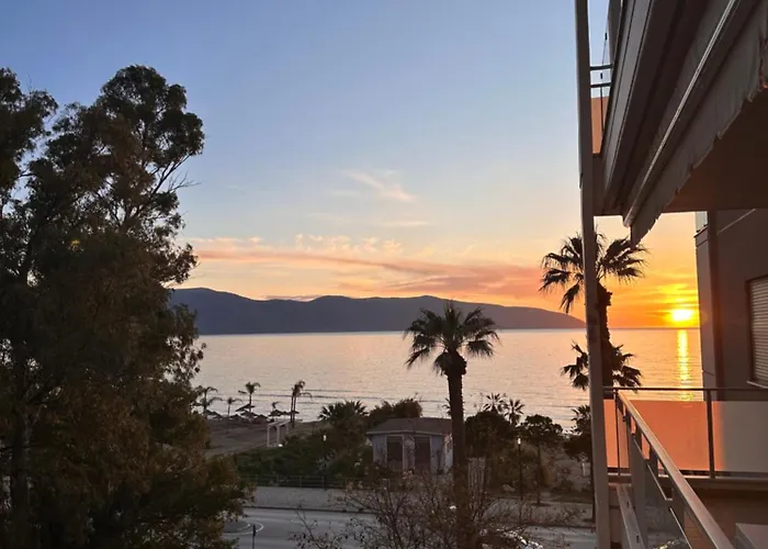 Holiday Apartament Влёра